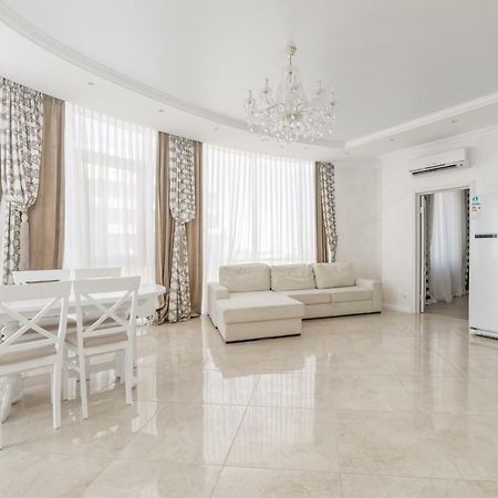 Vip Level Sea View Apartment Odessa Extérieur photo
